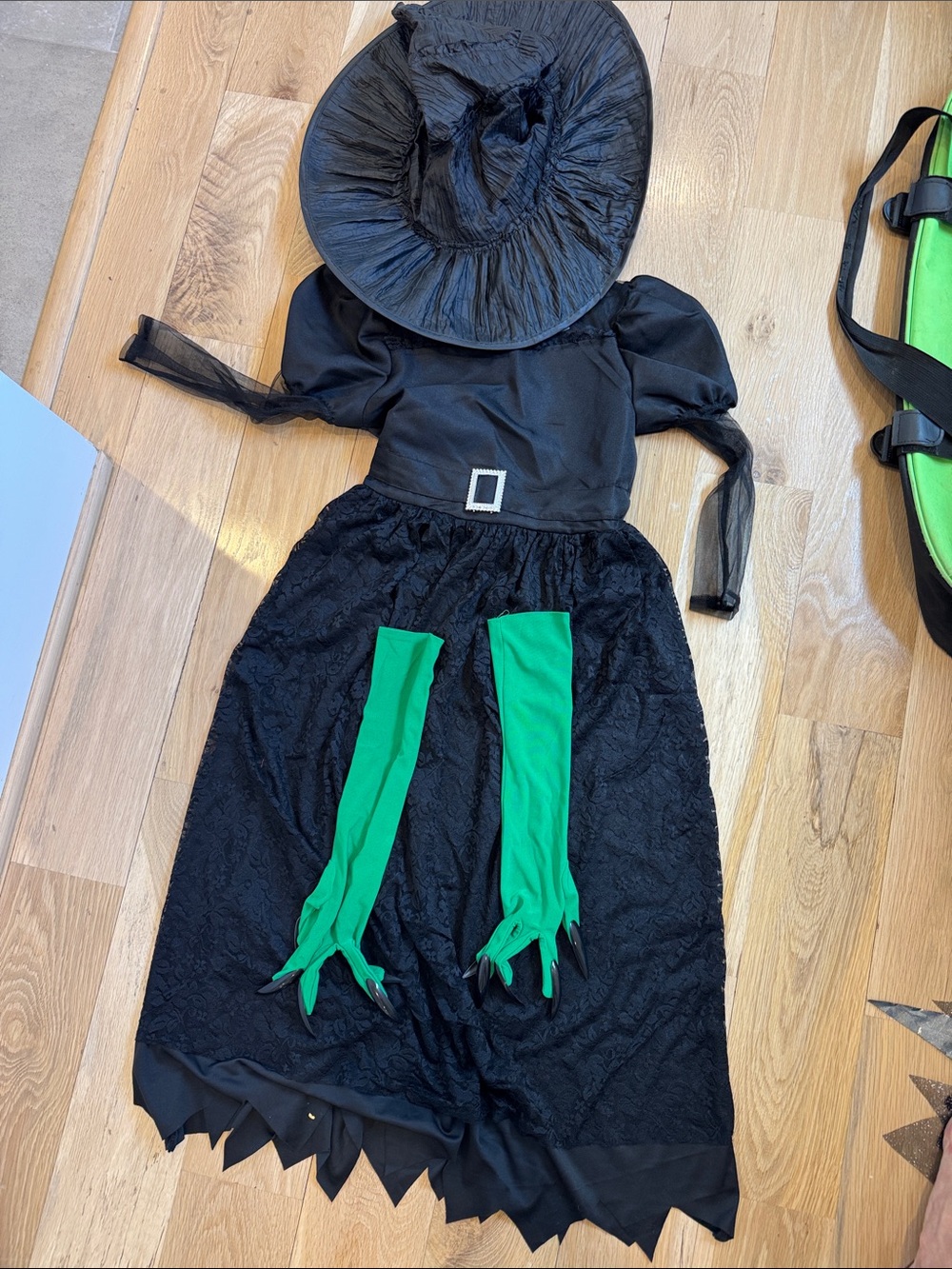 Wicked Witch Child Witch Costume with Bright Green gloves with black nails